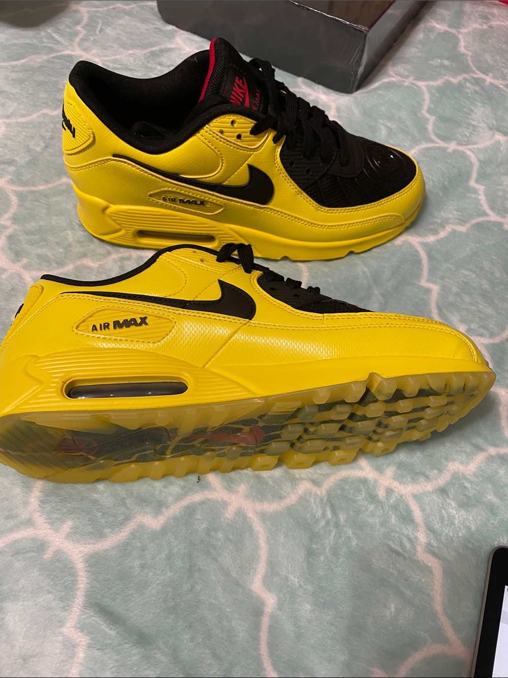 Nike Yellow and Black Air Max Low-Top Sneakers